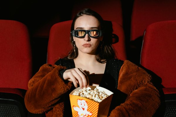 Faut-il engager un professionnel pour le nettoyage de façade et toiture ?